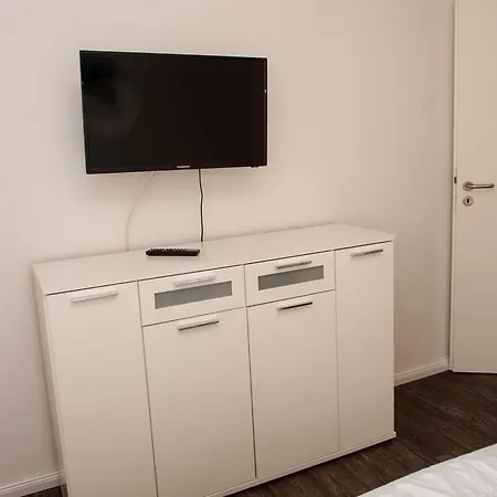 Apartmán Ferienwohnung In 50223 *